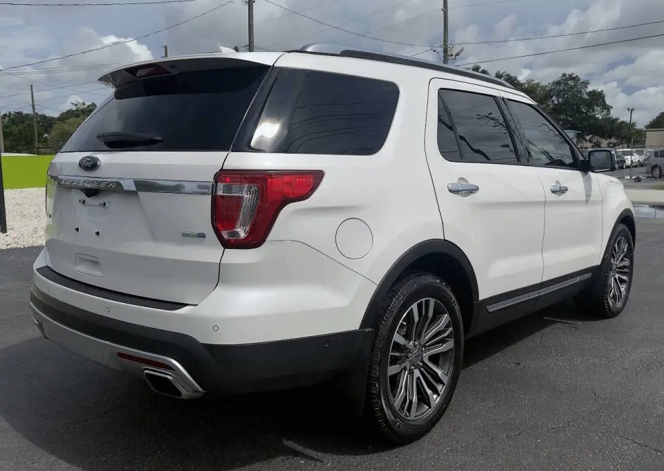 2017 Ford Explorer Platinum 4WD photo 5