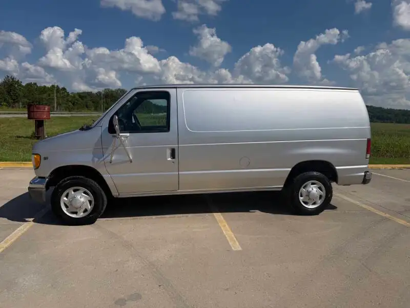 2000 Ford E-Series's photo