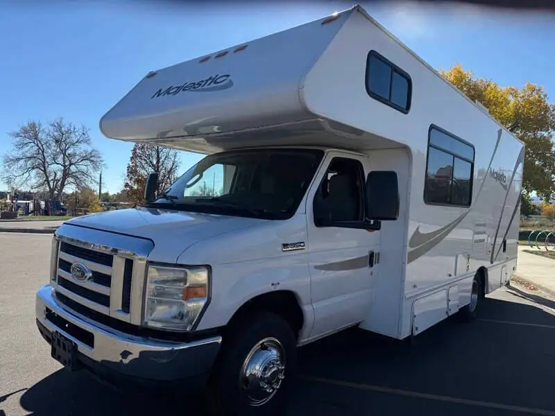 2012 Ford E-Series E-350 SD photo 1