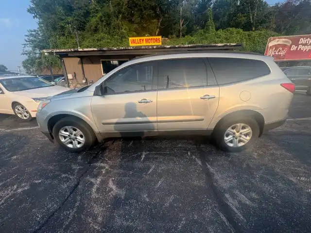 2012 Chevrolet Traverse LS FWD's photo