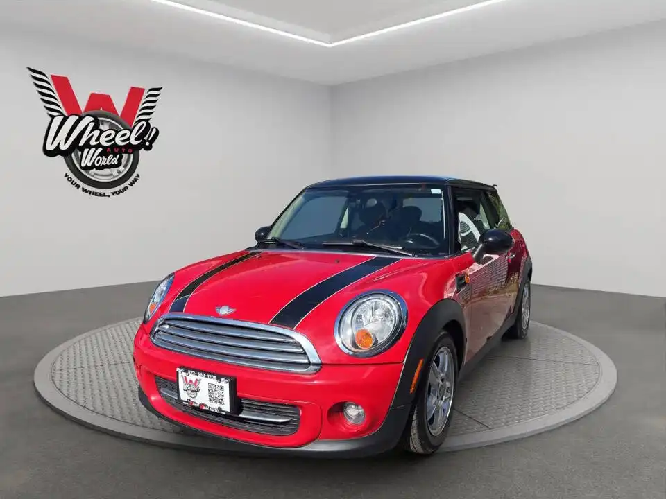 2011 MINI Cooper Base's photo