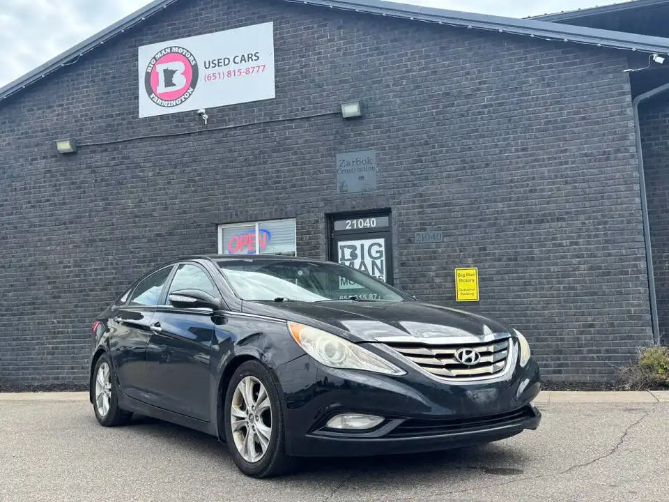 2011 Hyundai Sonata I4 Limited A T's photo