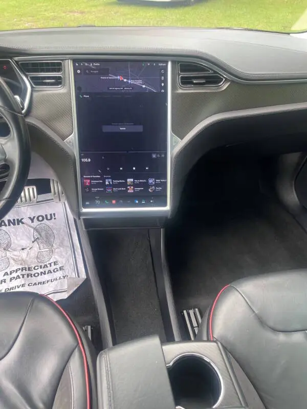 2013 Tesla Model S Performance photo 5