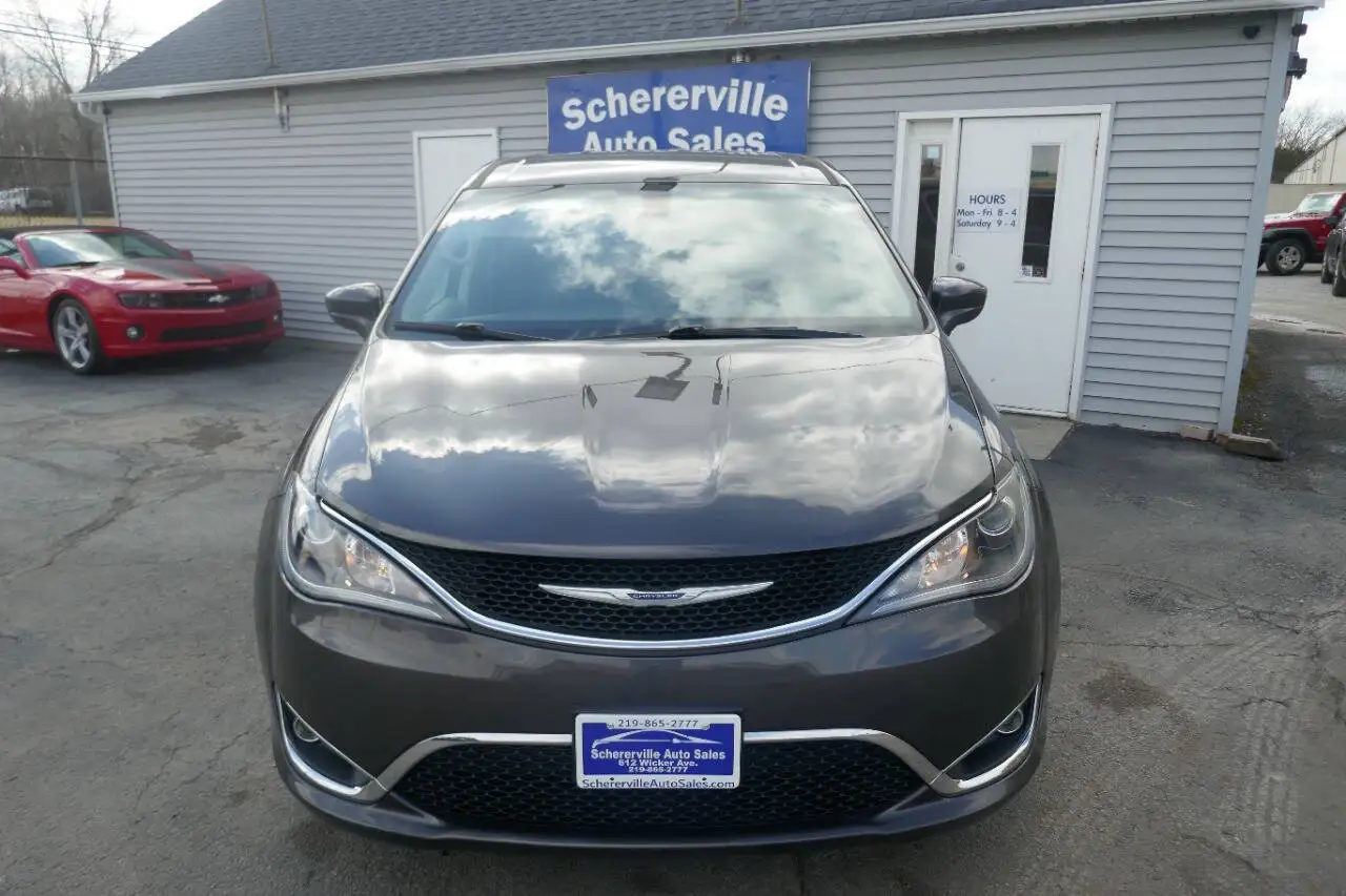 2018 Chrysler Pacifica Touring Plus photo 1