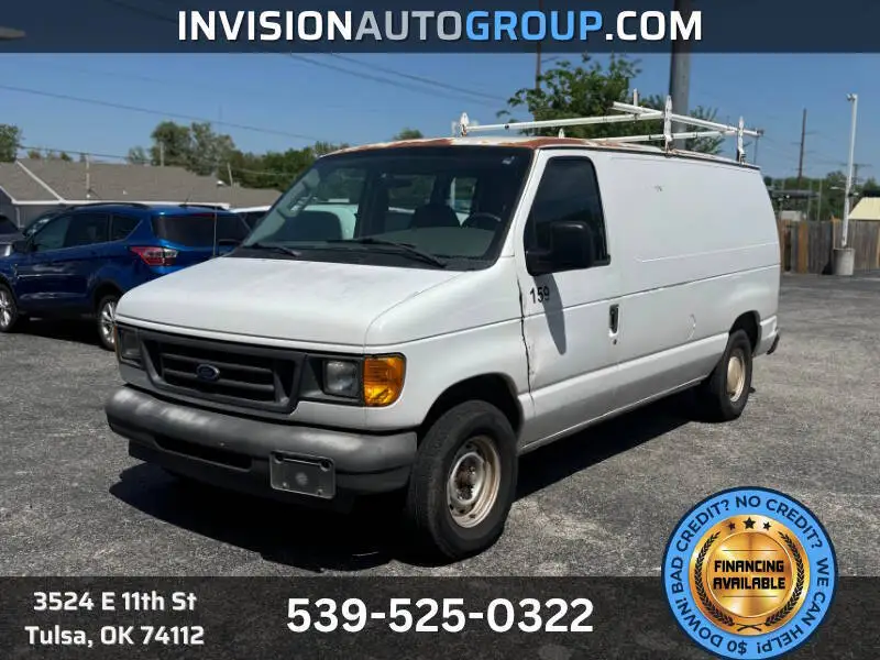 2003 Ford E-Series E-150 Van photo 1