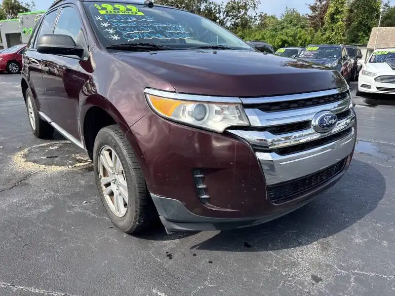 2011 Ford Edge SE's photo