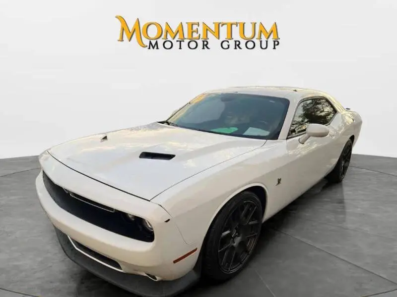 2016 Dodge Challenger Scat Pack photo 4