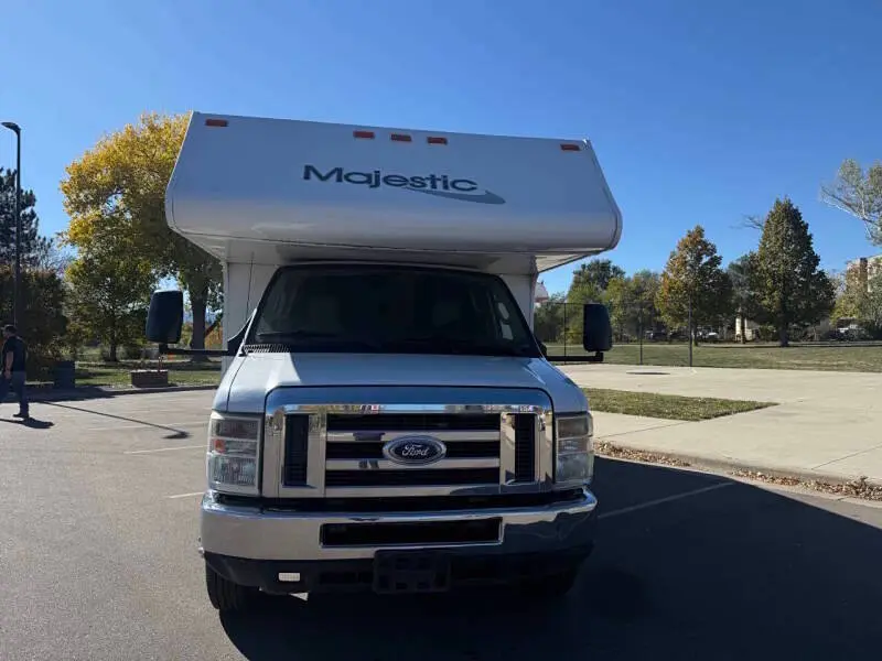 2012 Ford E-Series E-350 SD photo 5