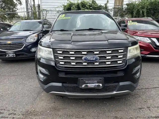 2016 Ford Explorer XLT 4WD's photo