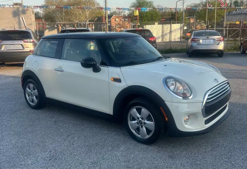 2014 MINI Cooper Base photo 4