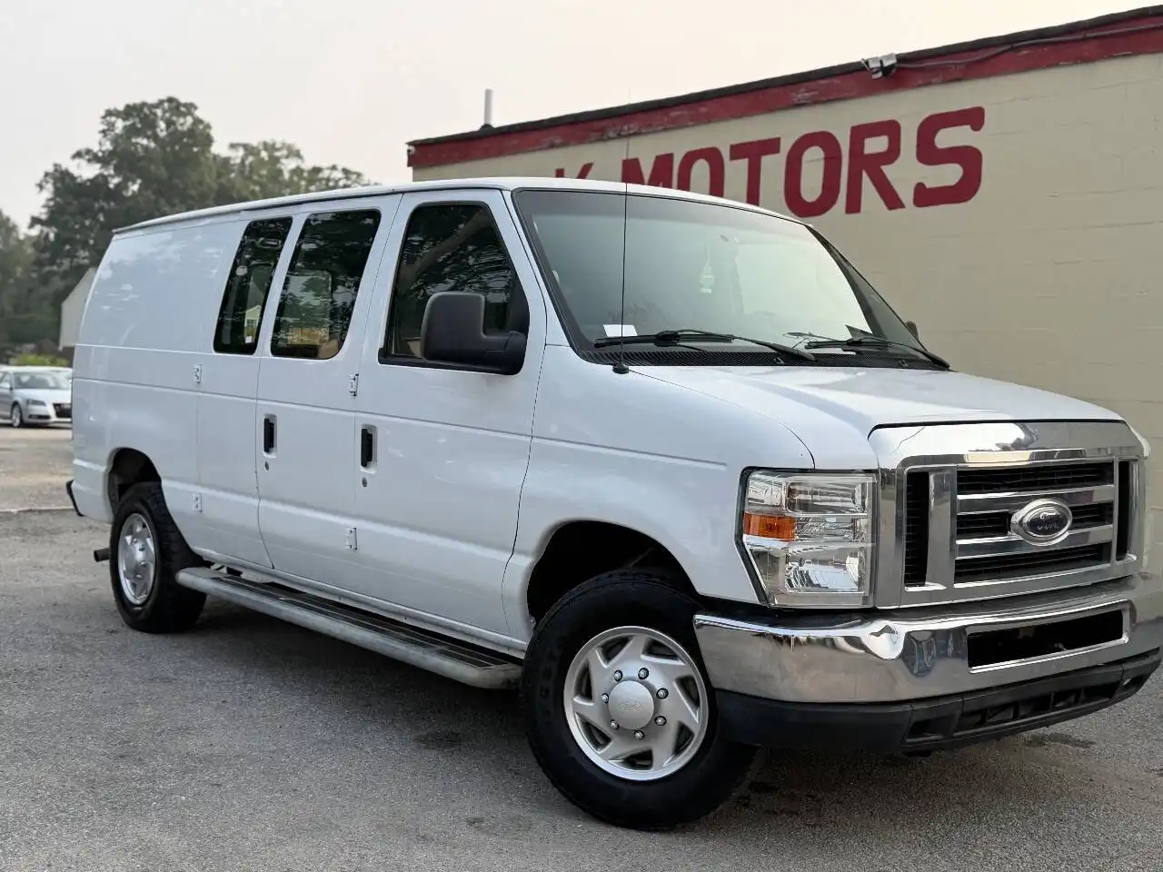 2013 Ford E-Series E-250 Van's photo