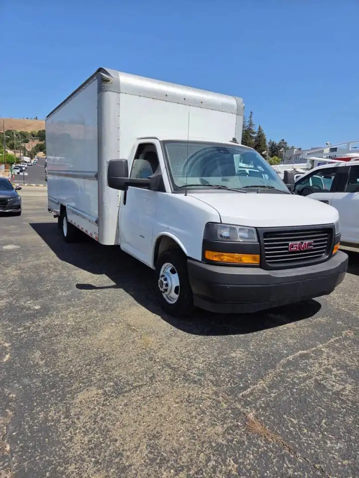2021 GMC Savana 3500 177" WB's photo
