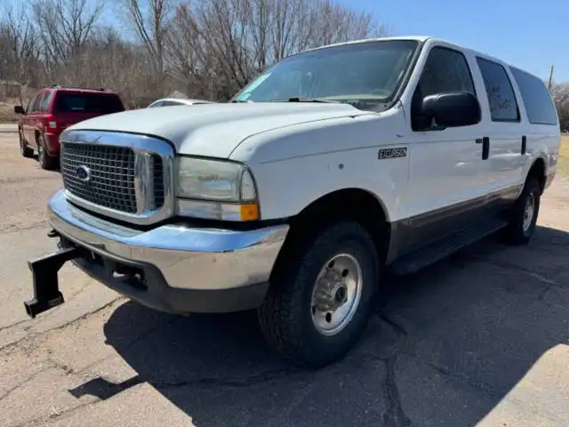 2004 Ford Excursion XLT 4X4 5.4L's photo