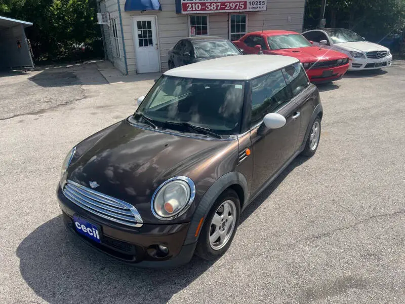 2011 MINI Cooper Base photo 5