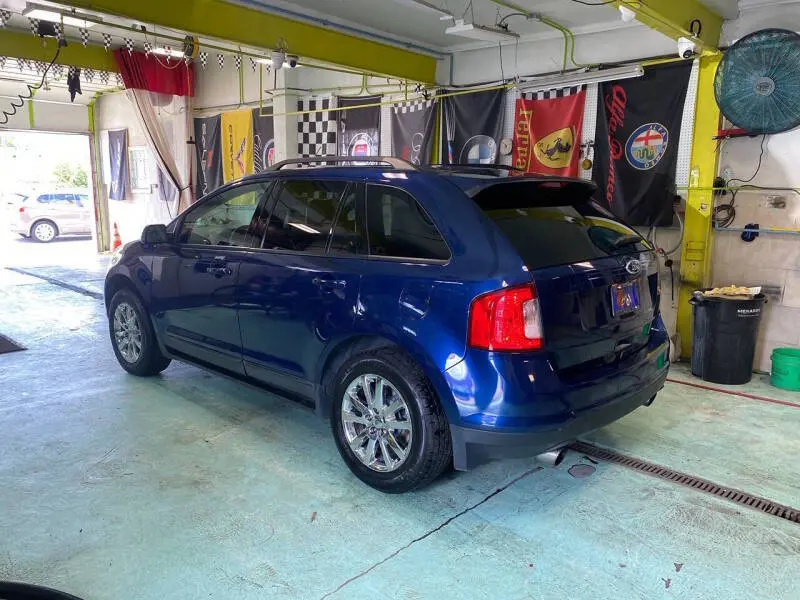 2012 Ford Edge SEL photo 5