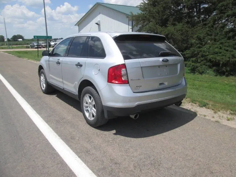 2012 Ford Edge SE photo 3