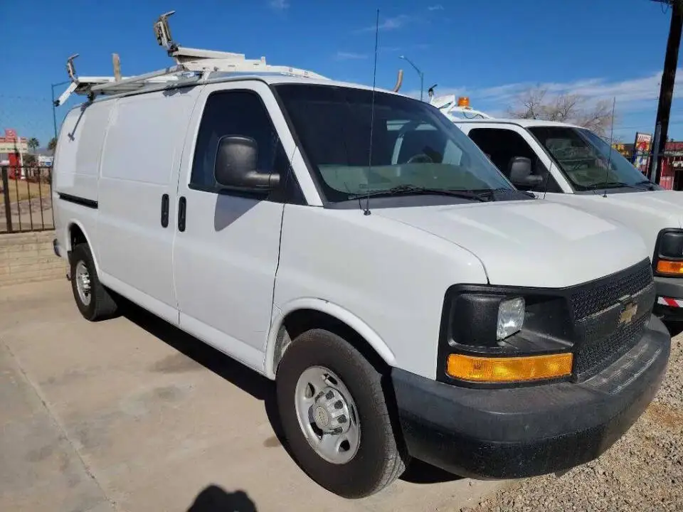 2013 Chevrolet Express 2500 Work Van HD photo 1