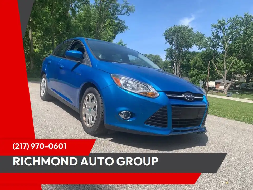 2012 Ford Focus Sedan SE's photo