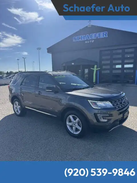 2017 Ford Explorer XLT 4WD's photo
