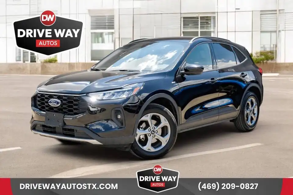 2025 Ford Escape ST-Line Select AWD 2.0L's photo