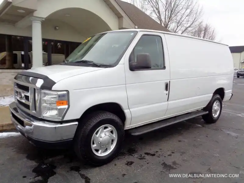 2014 Ford E-Series E-250 Van's photo