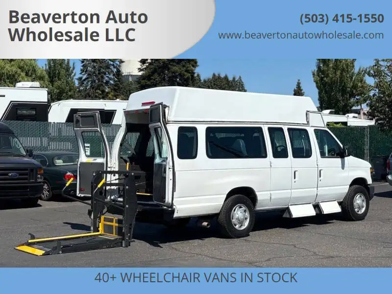 2014 Ford E-Series E-350 Super Duty Extended photo 1