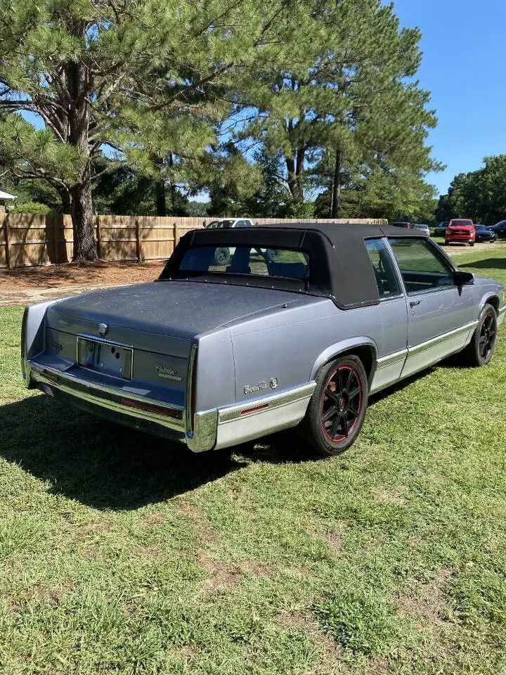 1991 Cadillac DeVille undefined photo 3