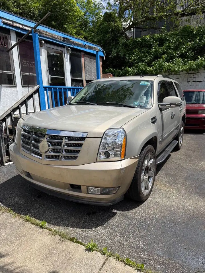 2008 Cadillac Escalade AWD photo 3