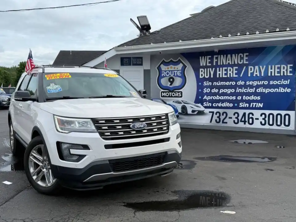 2017 Ford Explorer XLT 4WD's photo