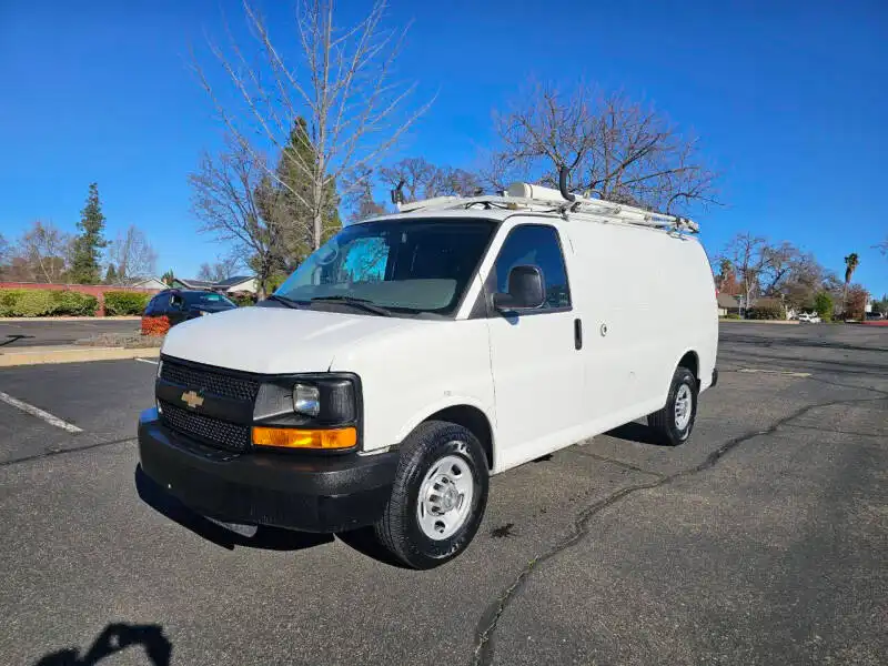 2013 Chevrolet Express 2500 Work Van HD's photo