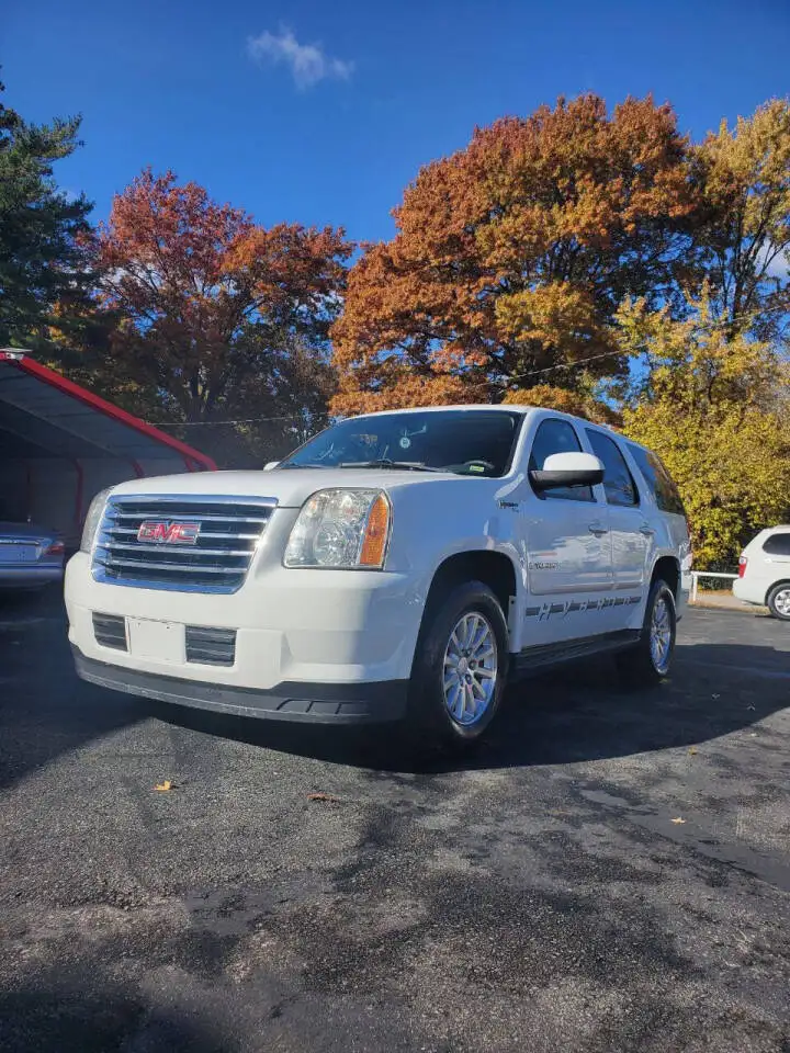 2008 GMC Yukon 4WD Hybrid's photo