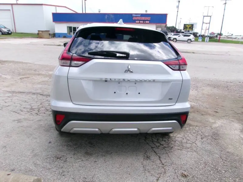 2025 Mitsubishi Eclipse Cross SE S-AWC photo 4