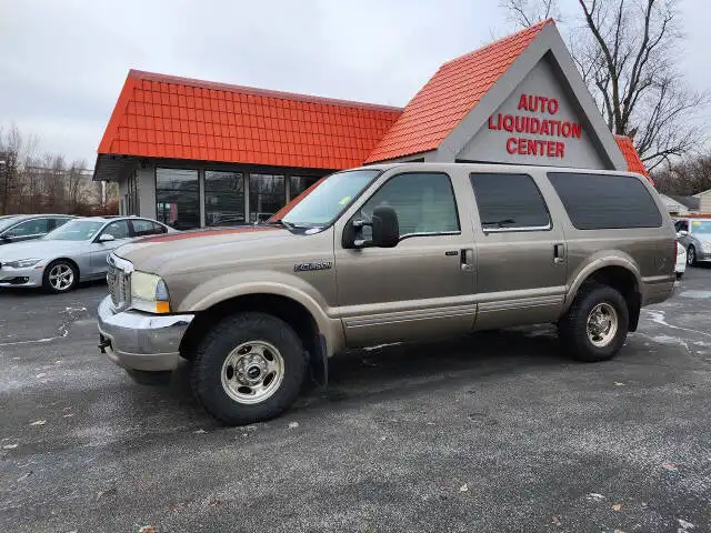 2002 Ford Excursion Limited 6.8L 4X4's photo