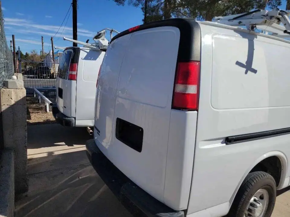 2013 Chevrolet Express 2500 Work Van HD photo 4