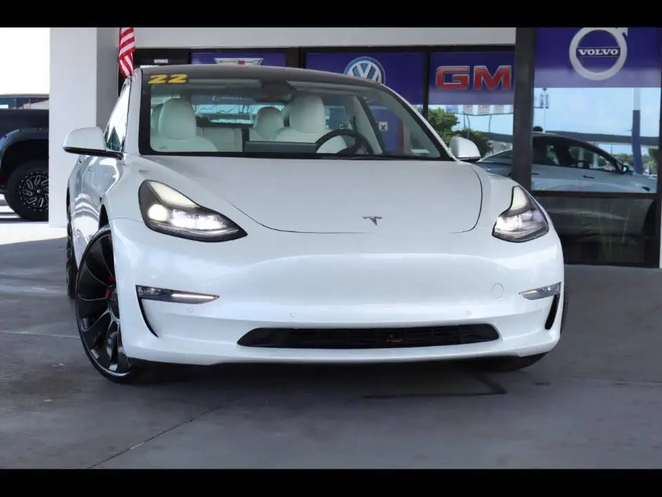 2022 Tesla Model 3 Performance Dual Motor All-Wheel Drive's photo