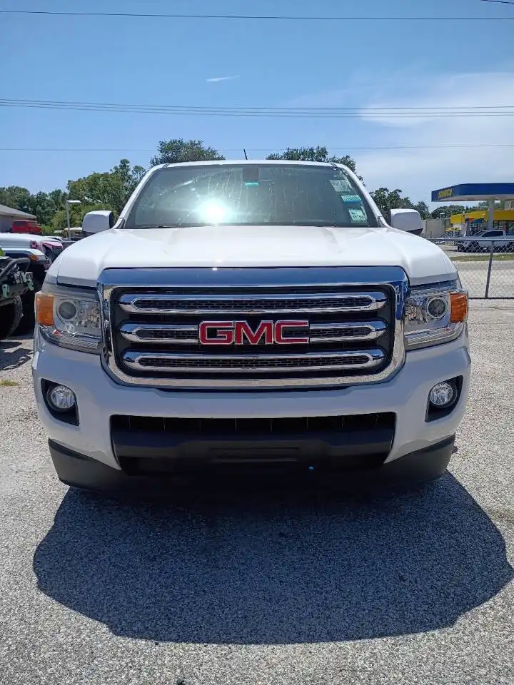 2019 GMC Canyon 2WD SLE Crew Cab Short Box's photo