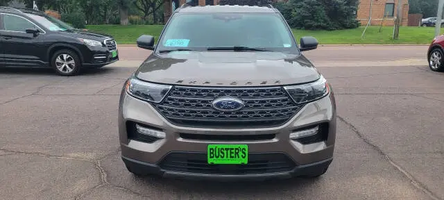 2021 Ford Explorer XLT 4WD photo 3