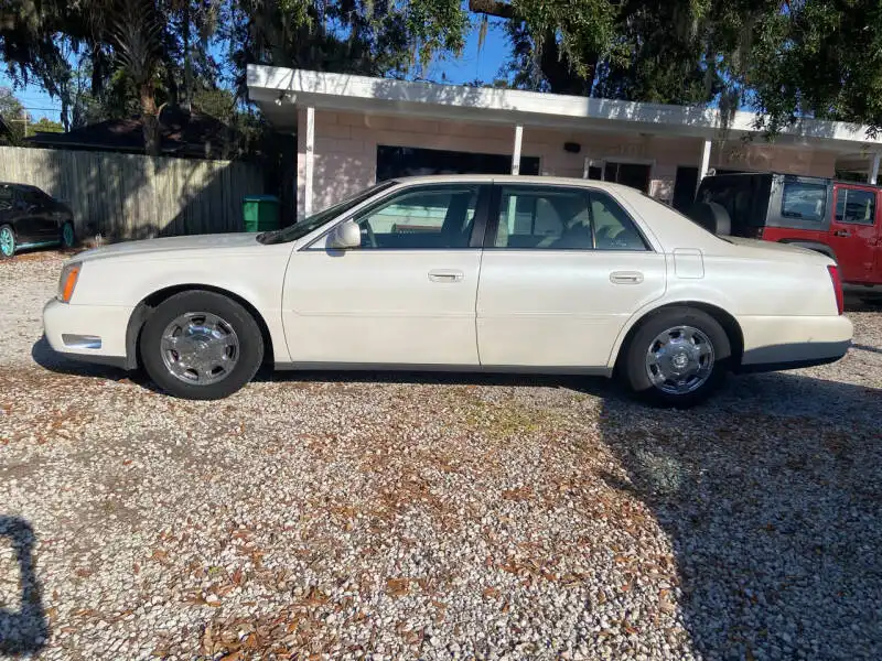 2002 Cadillac DeVille Base's photo