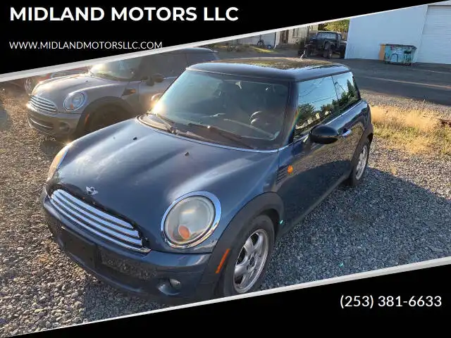 2010 MINI Cooper Base's photo