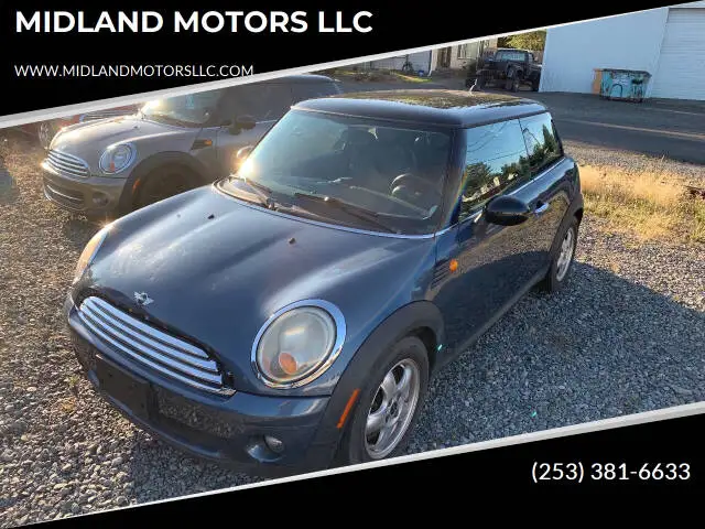 2010 MINI Cooper Base photo 1
