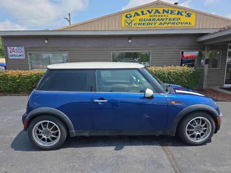 2004 MINI Cooper Cooper photo 5