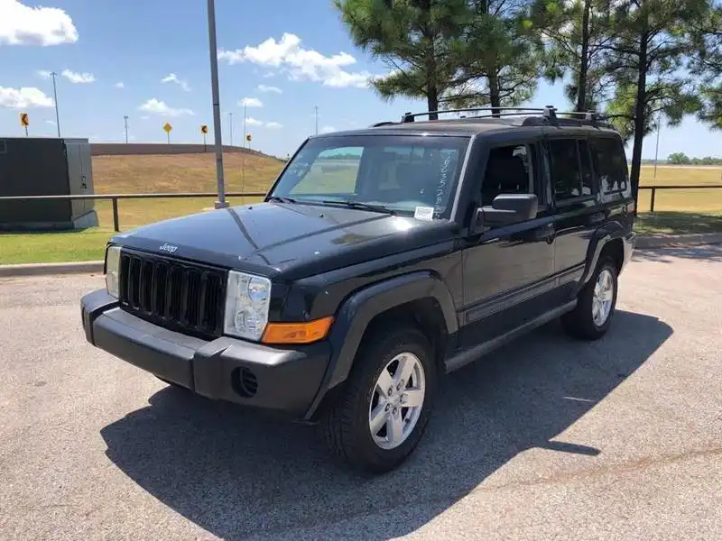 2006 Jeep Commander Base's photo