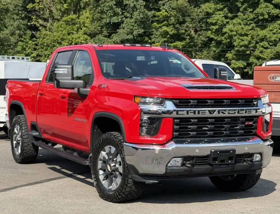 2022 Chevrolet Silverado HD LT 4WD Crew Cab Standard Box's photo