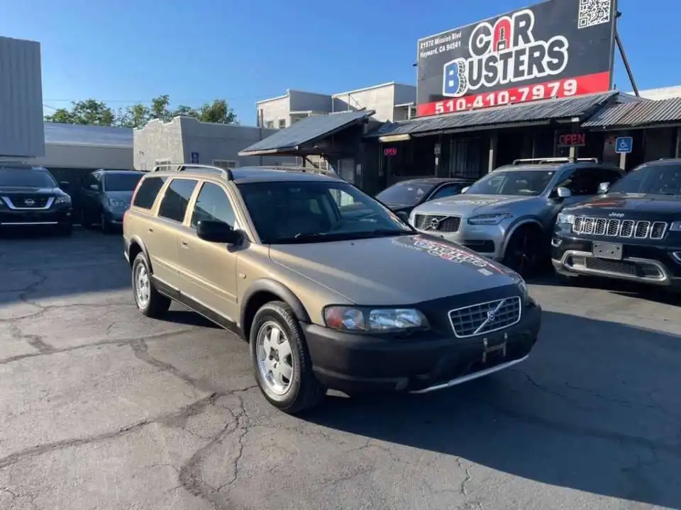 2004 Volvo XC70 2.5T AWD A's photo