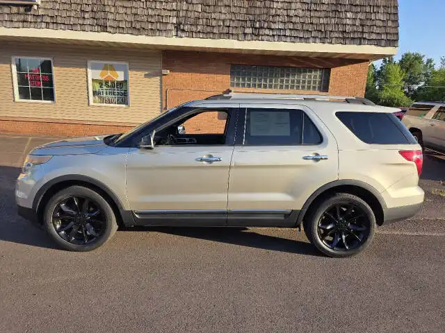 2011 Ford Explorer XLT 4x4's photo