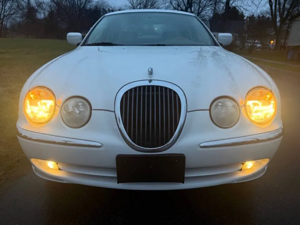 2001 Jaguar S-Type 4.0 V8 photo 4
