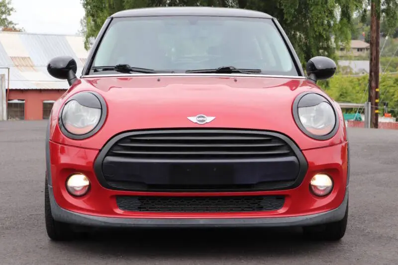 2014 MINI Cooper Base photo 3