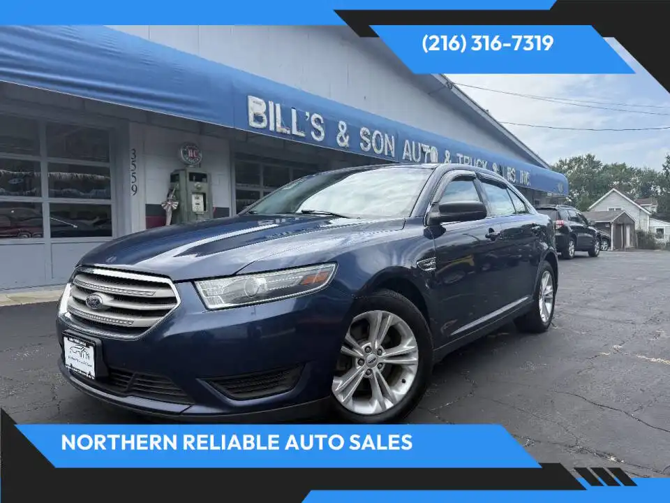 2017 Ford Taurus SE FWD's photo