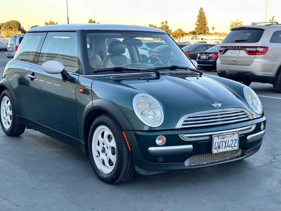 2002 MINI Cooper Cooper photo 3