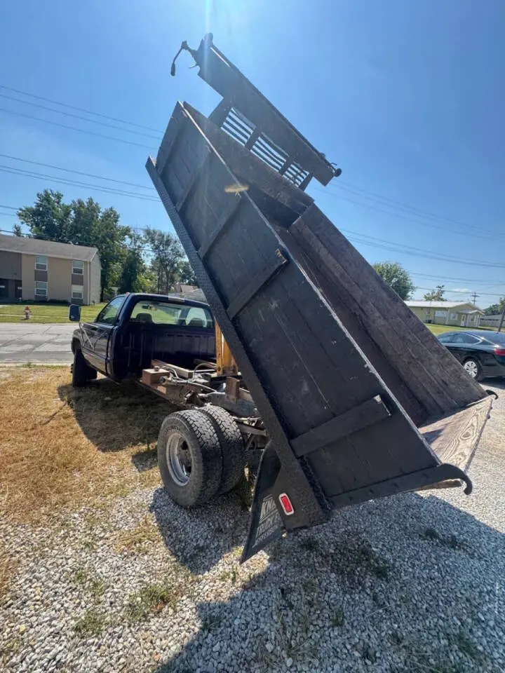 1998 Dodge Ram 3500 Regular Cab photo 4